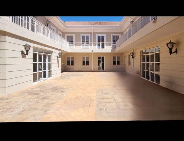 2,422M² OFFICE TO LET IN BRYANSTON